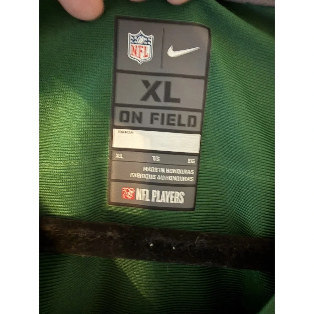 Nike product color